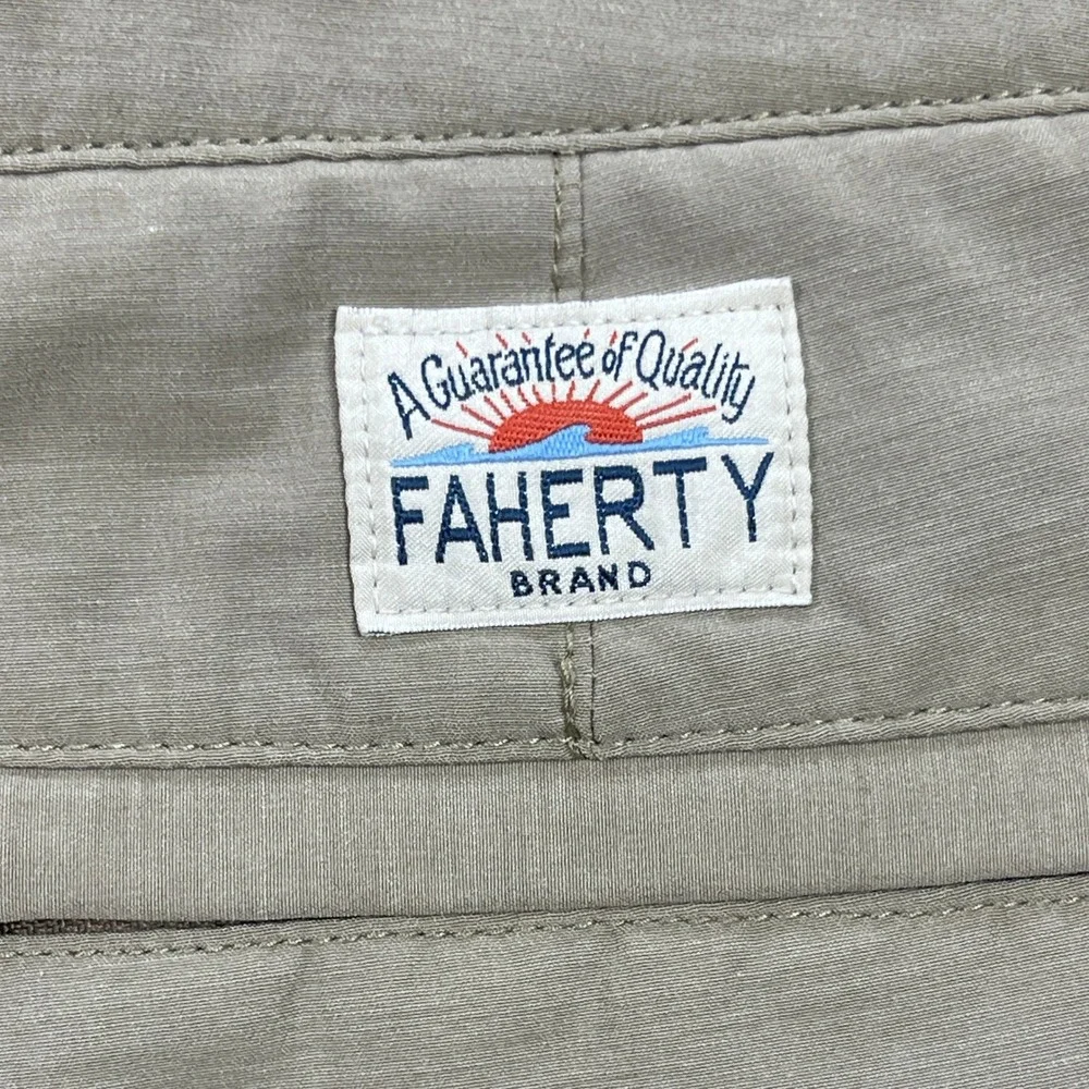 Faherty Shorts Mens 42 Khaki All Day Shorts Hybrid MSC0012 Flat Front Stretch